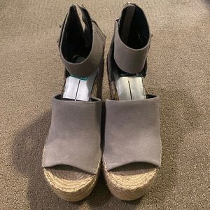 Dolce Vita Gray Wedges